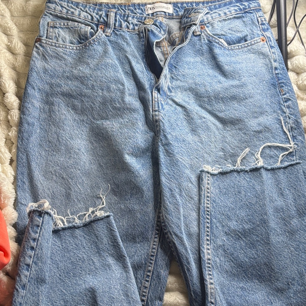 Zara Blue Distressed Women Jeans